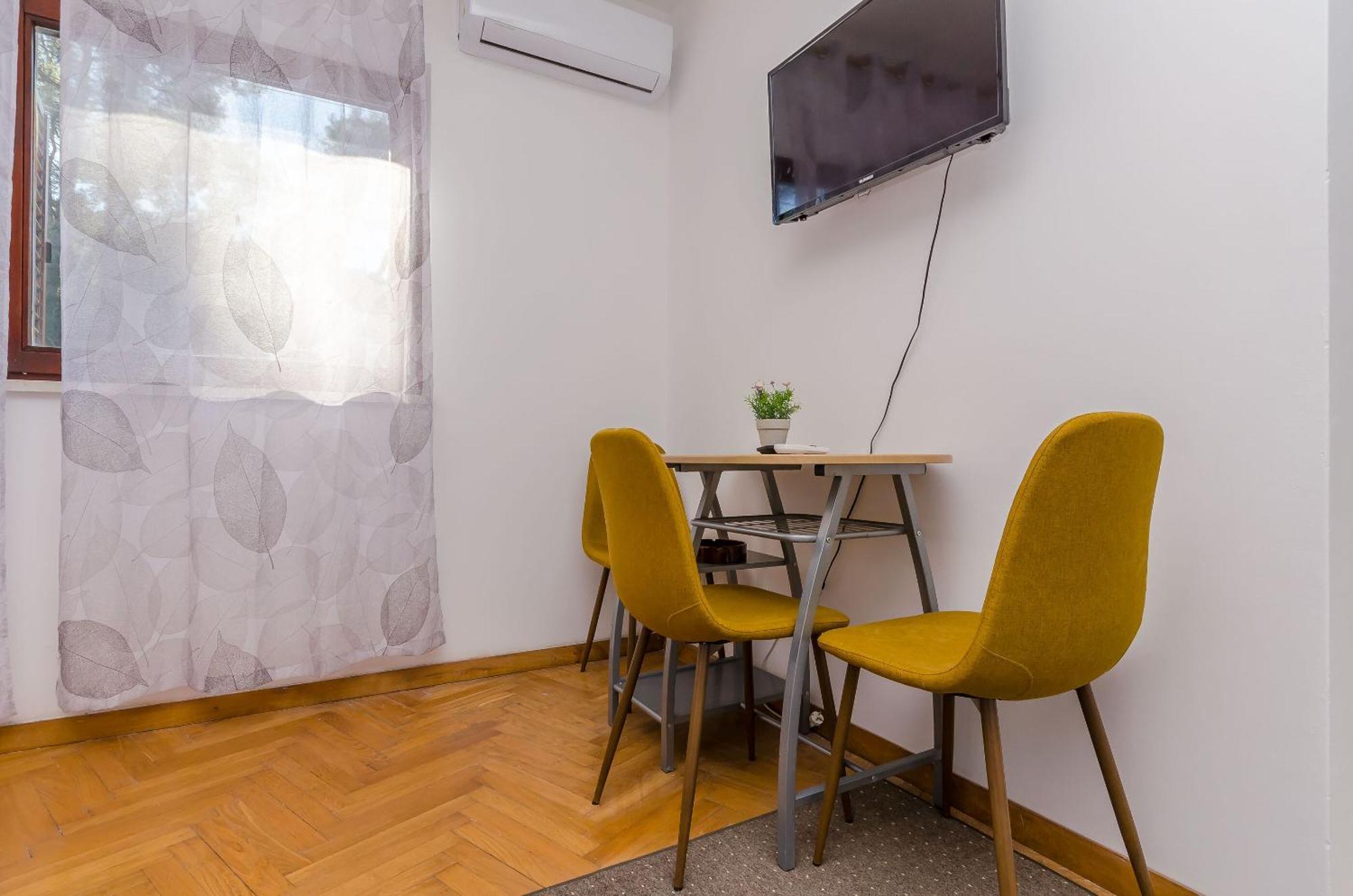 Tabak Apartment