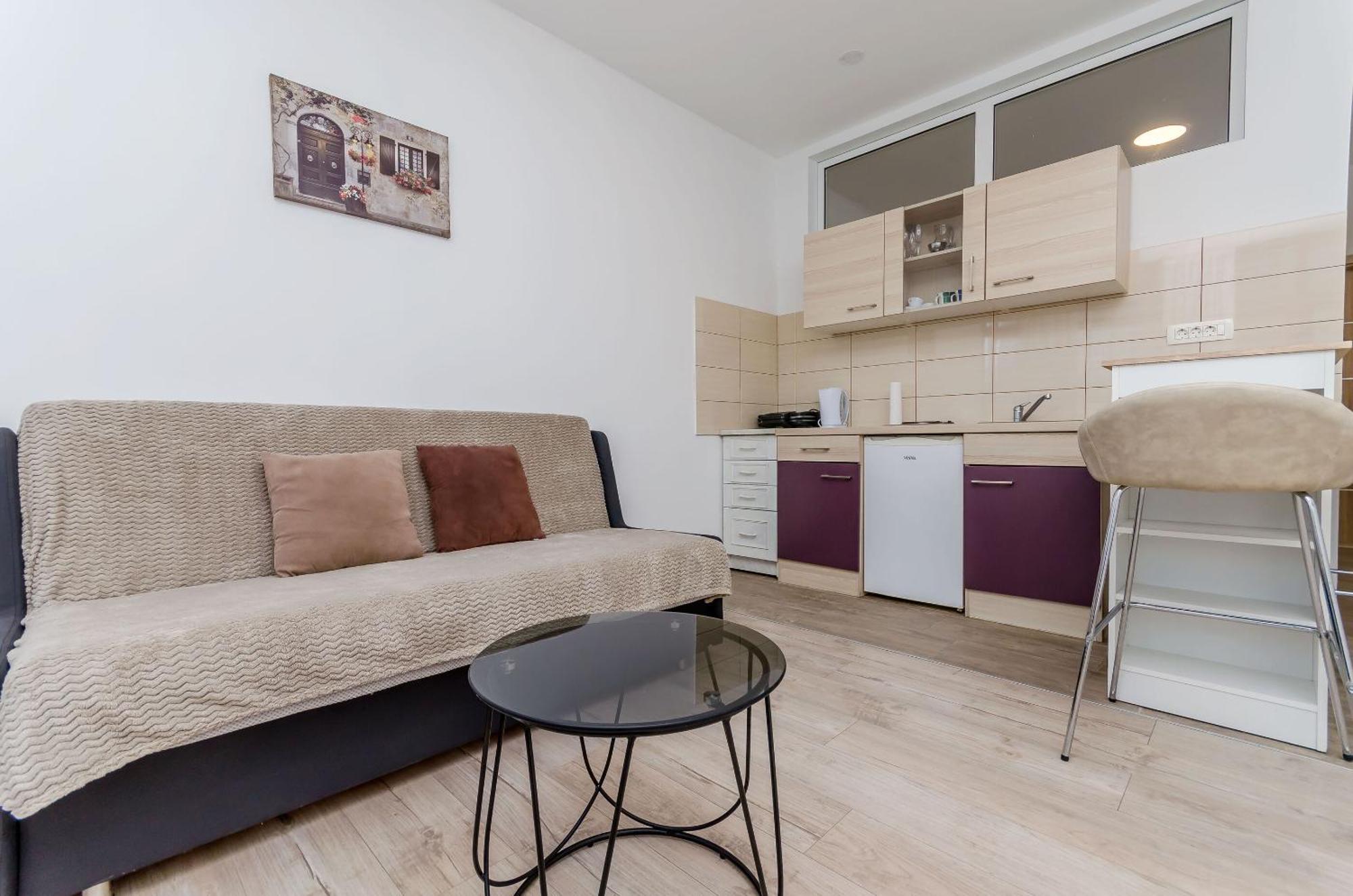 Tabak Apartment *