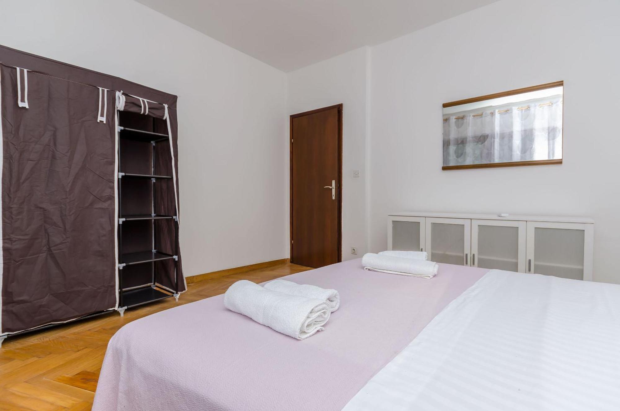 Tabak Apartment