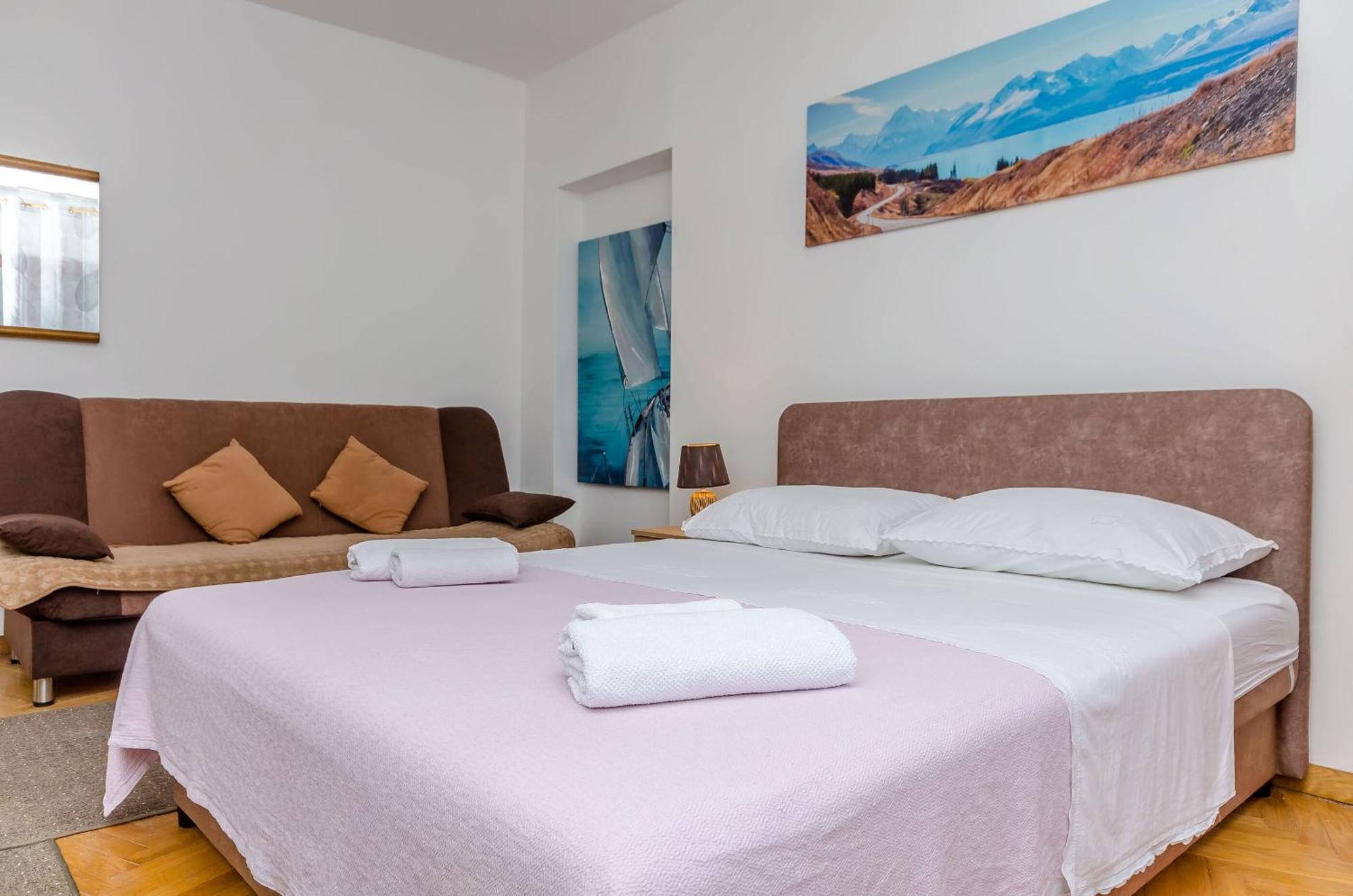 Tabak Apartment